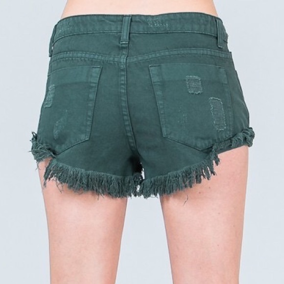 🆕Emerald Frayed Shorts - Picture 6 of 7